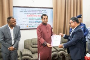 তথ্য প্রতিমন্ত্রীর কাছে ময়মনসিংহ বিভাগীয় তথ্য কমপ্লেক্সের অগ্রগতি প্রতিবেদন হস্তান্তর