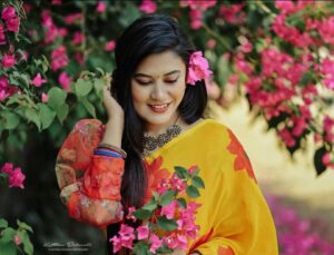 জন্মদিনে শুভেচ্ছায় সিক্ত কণ্ঠশিল্পী শ্রাবণী সায়ন্তনী