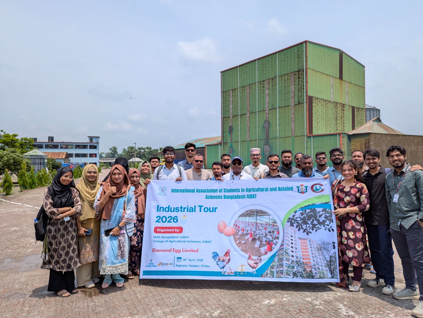 বাংলাদেশের আধুনিক পোল্ট্রি জগতের ভেতরে একদিন