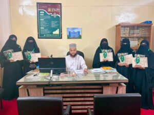 ইসলামি আরবি বিশ্ববিদ্যালয়ের অ্যাওয়ার্ড পেল তা’মীরুল মিল্লাত টঙ্গী বালিকা ক্যাম্পাসের ৬ ছাত্রী