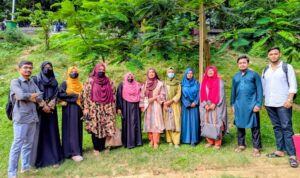 সিআরবির সবুজের ছায়ায় তরুণ কলাম লেখকদের সাহিত্য আড্ডা