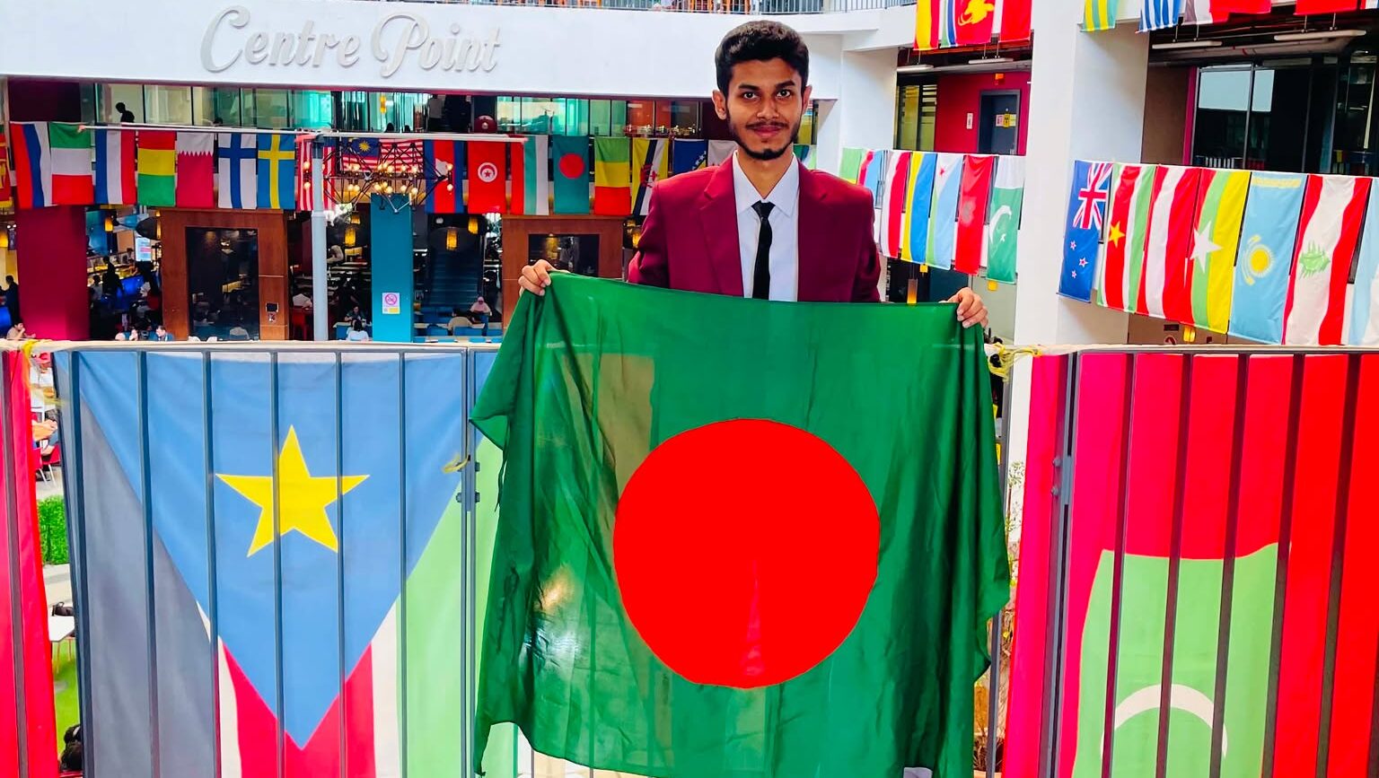 মালয়েশিয়ায় গ্লোবাল লিডারশিপ সামিটে জয় দাস