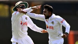 অস্ট্রেলিয়াকে হারিয়ে ঐতিহাসিক টেস্ট জয় বাংলাদেশের