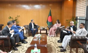 বাংলাদেশে কানাডার বিনিয়োগ বাড়ানোর আহ্বান শামার