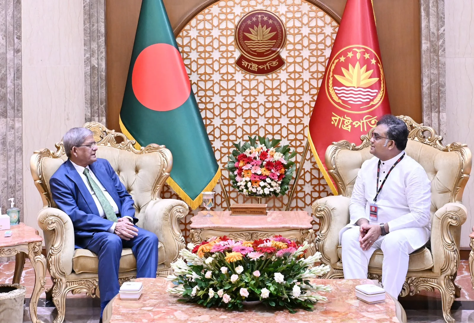 বিশ্ববিদ্যালয়ের শিক্ষা ও গবেষণার মান বাড়াতে মেধা ও যোগ্যতাকে অগ্রাধিকার দেওয়ার আহ্বান রাষ্ট্রপতির
