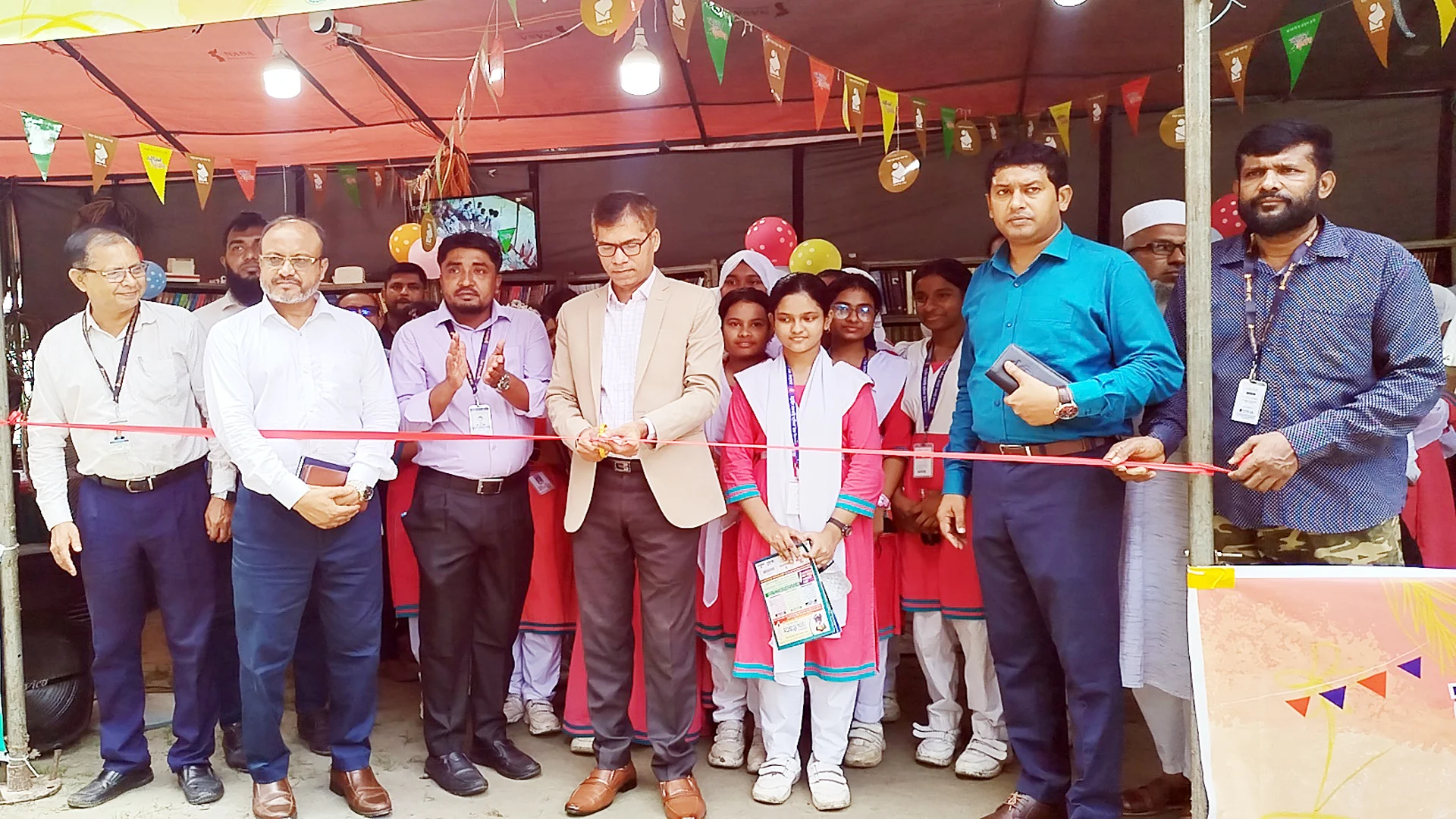 নড়াইলে ৫ দিনব্যাপী বইমেলা