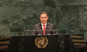 সমৃদ্ধ ও গণতান্ত্রিক বাংলাদেশ গড়ার অঙ্গীকার প্রধানমন্ত্রীর
