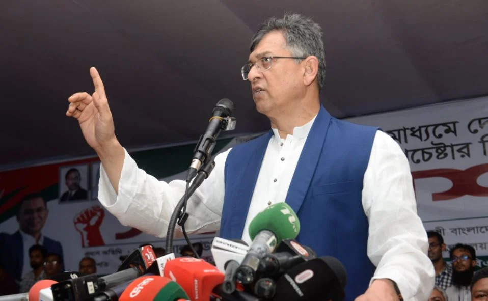 বাংলাদেশে ফ্যাসিবাদ ও স্বৈরাচারের আর কোনো ঠাঁই নেই : স্বরাষ্ট্রমন্ত্রী