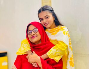 পথহারা সন্ধ্যার দিকচিহ্ন: আমার প্রিয় শিক্ষক আজমীরা খানম