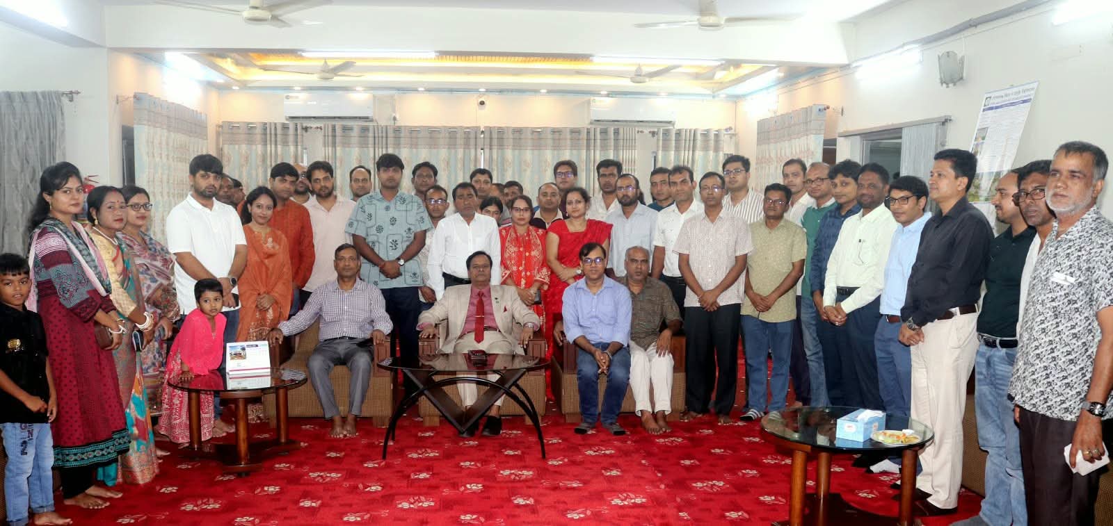 সনাতন ধর্মাবলম্বীদের সাথে গোবিপ্রবি উপাচার্যের শুভেচ্ছা বিনিময়