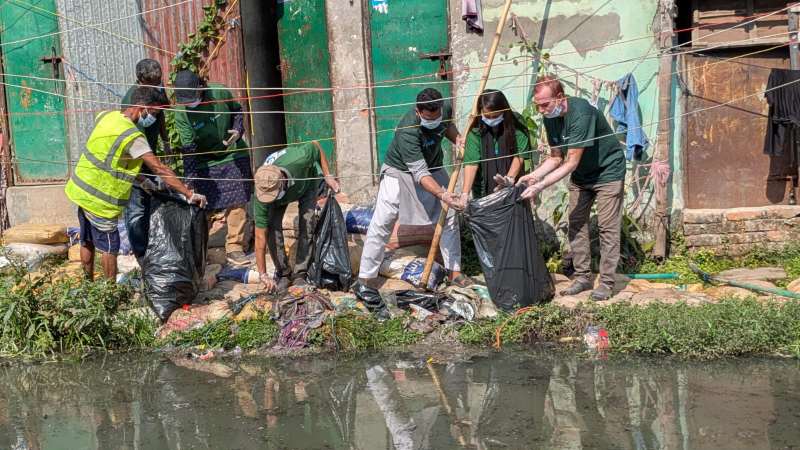 মিরপুরের প্যারিস খাল বাঁচাতে তরুণদের তিন দিনের পরিচ্ছন্নতা অভিযান