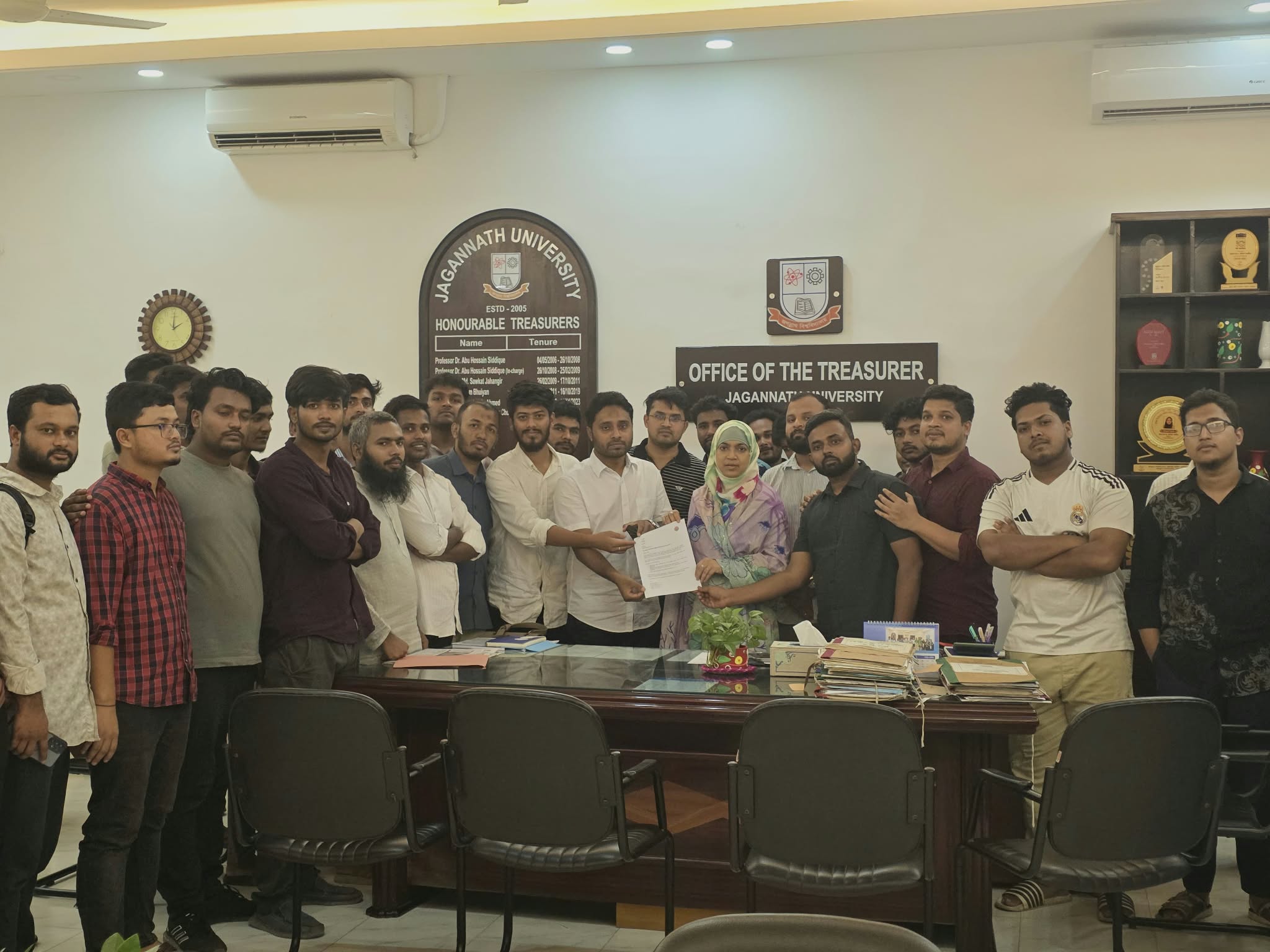 জবিকে সৌরবিদ্যুতের আওতায় আনার দাবি ছাত্রদল নেতা মাহমুদের