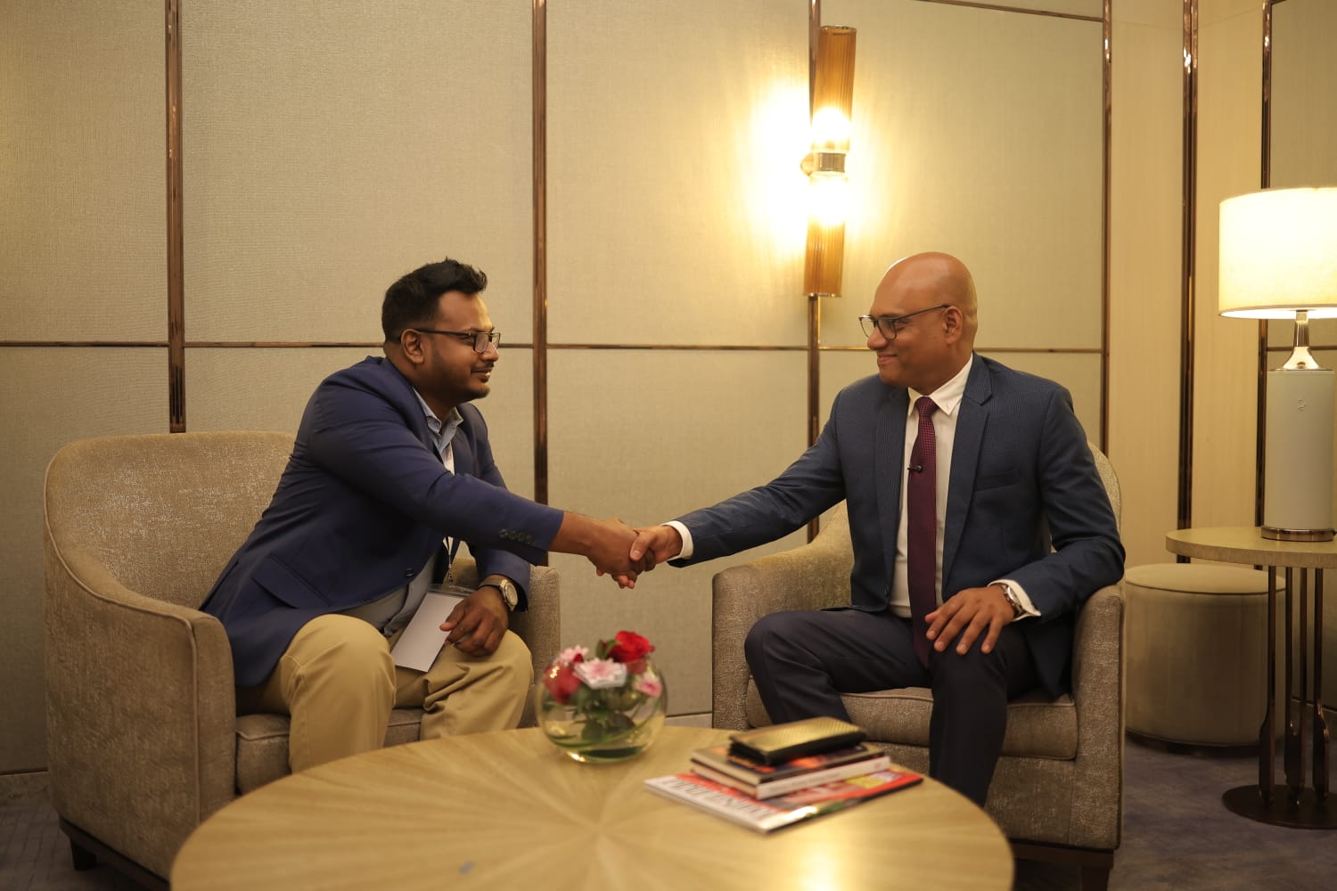 প্রাকৃতিক সৌন্দর্যের পাশাপাশি এবার আন্তর্জাতিক বিজনেস হাব হতে চায় শ্রীলঙ্কা
