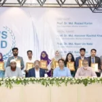 ডিন’স অ্যাওয়ার্ড পেলেন খুবির ২০ শিক্ষার্থী