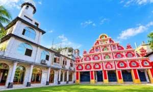 একই আঙিনায় মসজিদ-মন্দির, সম্প্রীতির সাক্ষী লালমনিরহাট