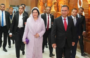 জাপান সফর শেষে দেশে  ফিরেছেন প্রধানমন্ত্রী